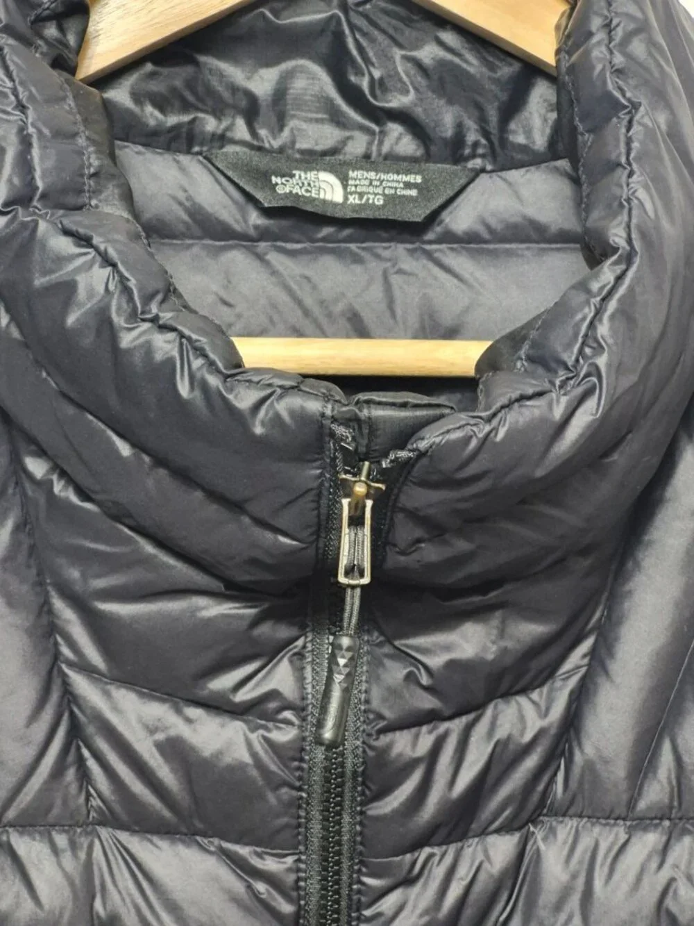 The North Face XL Black Goose Down Morph 800 Outdoor Party Work Travel Vest